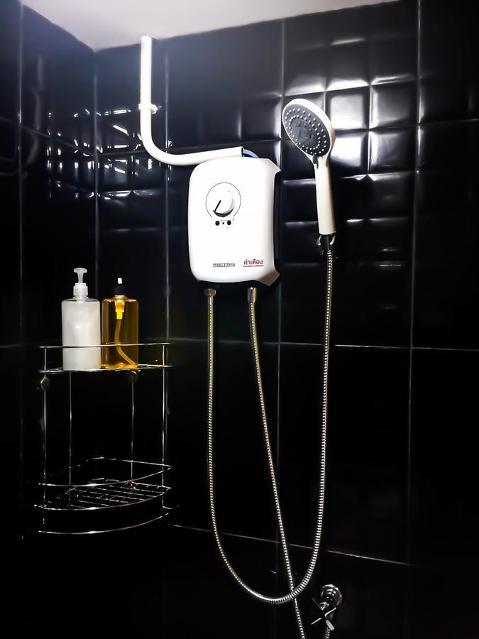 Artistel (Adults Only) Hostel Chiang Mai Buitenkant foto